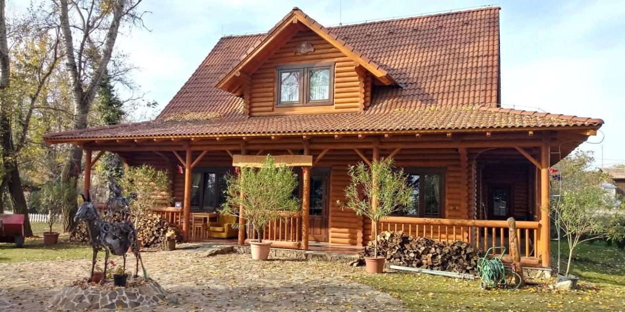 Dom Argyelus - Argyelus Haz - Fesztypark Hotel Martovce Eksteriør billede