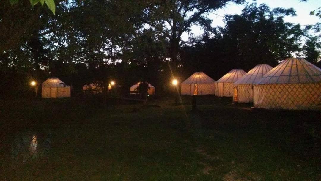 Dom Argyelus - Argyelus Haz - Fesztypark Hotel Martovce Eksteriør billede